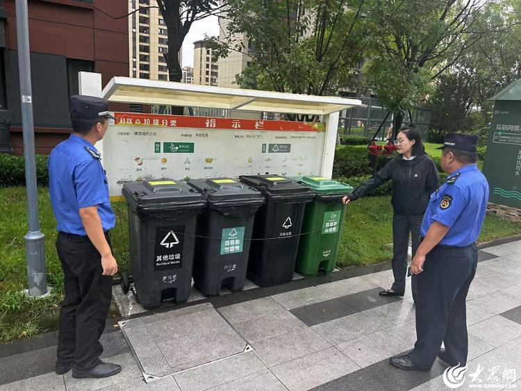 博鱼综合体育青岛西海岸新区辛安街道：垃圾分类出实招 持续推进见实效